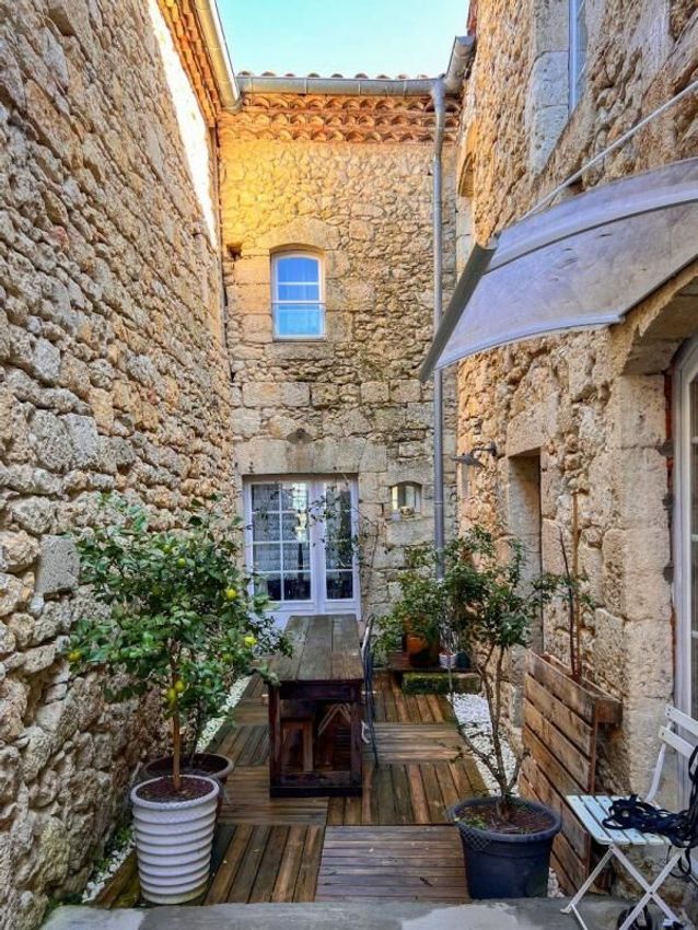 Image Façade à  maison de village de Lectoure