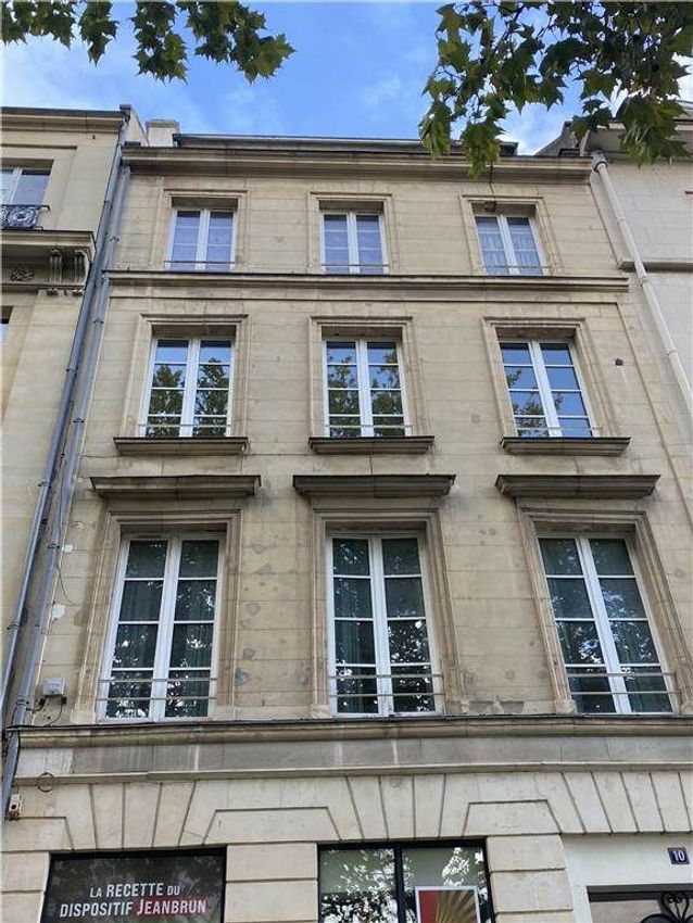 Image Vue à appartement de 10 Place de la République