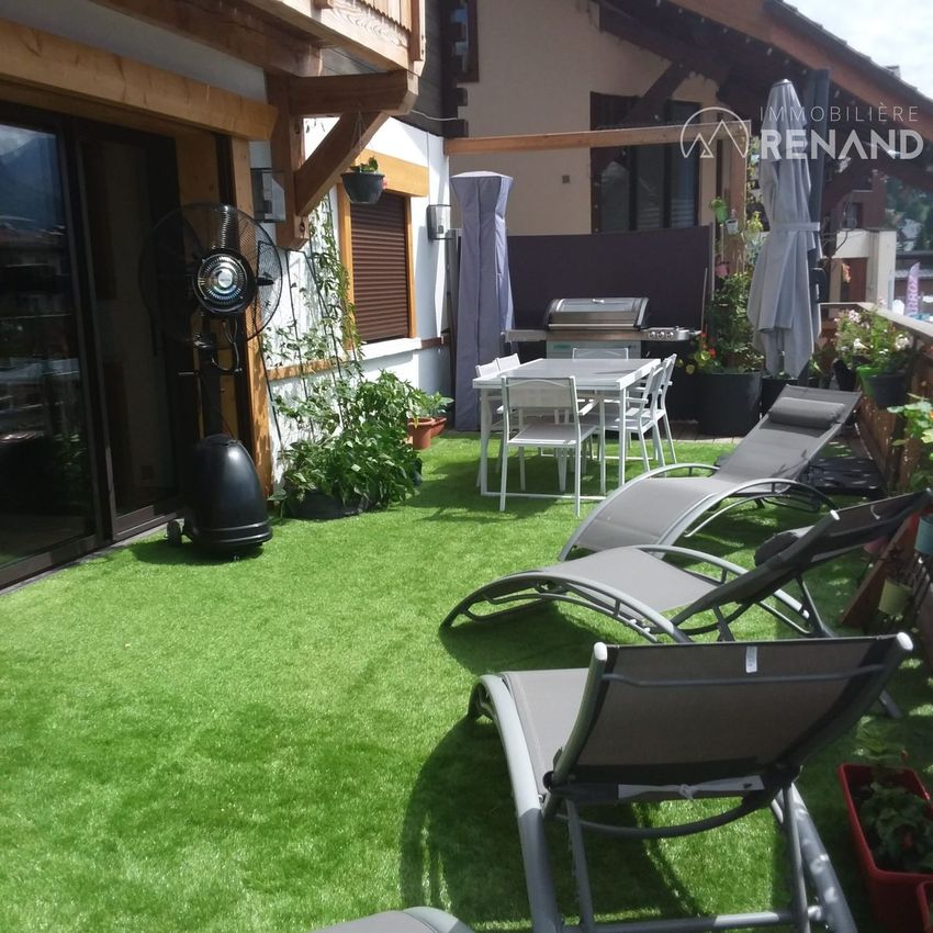Image Jardin à appartement de 11 Place de l'Ambiance