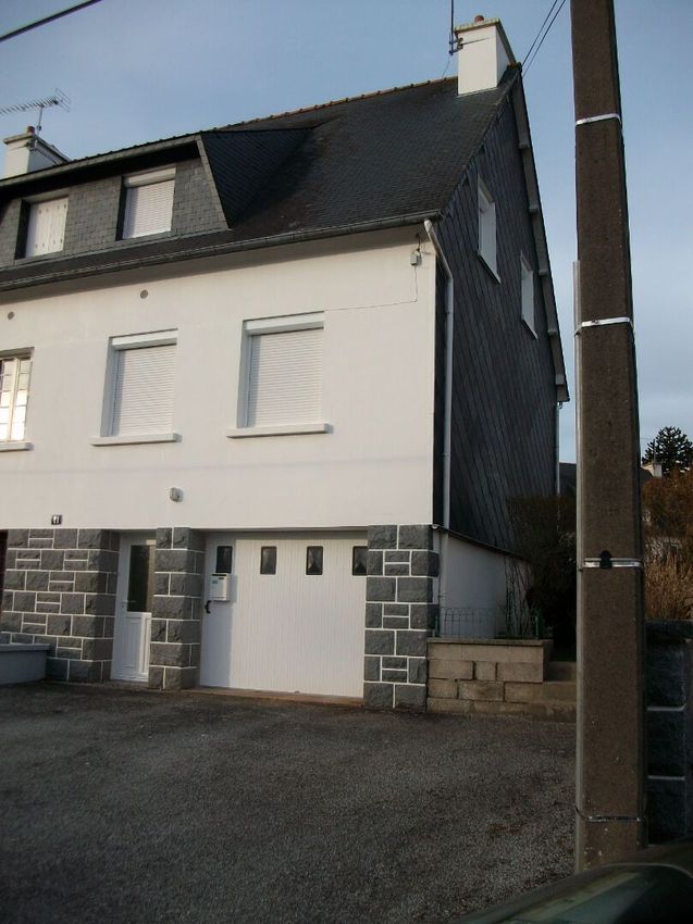 Image Vue à  maison mitoyenne de Plouguernével