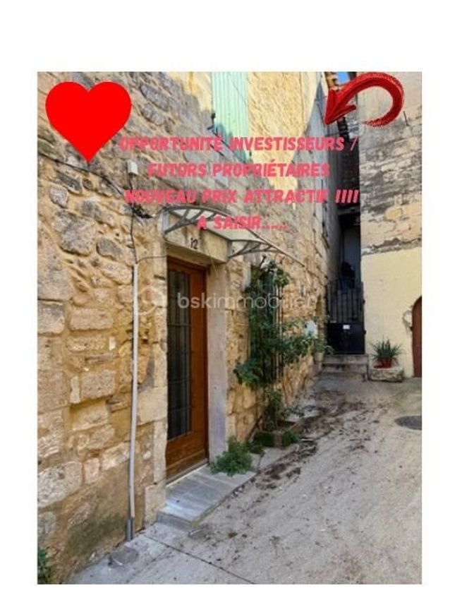 Image Façade à  maison de village de Saint-Gilles