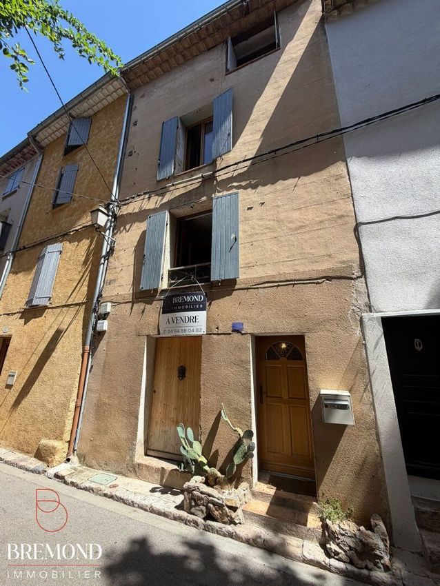 Image Vue à  maison de village de Saint-Maximin-la-Sainte-Baume