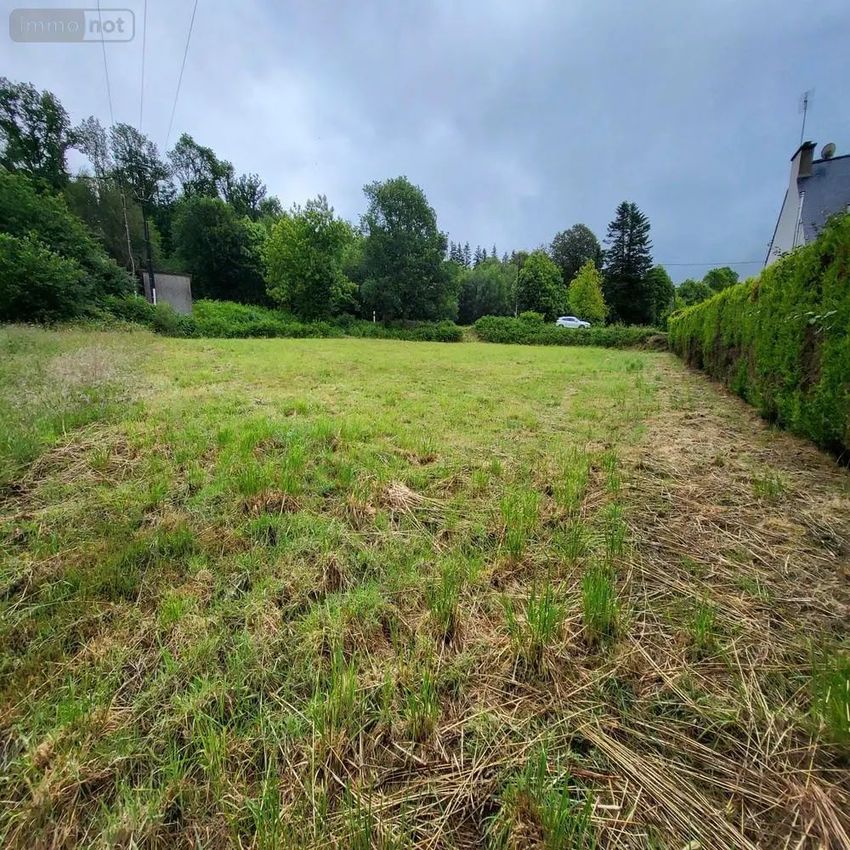 Image de terrain à Landeleau