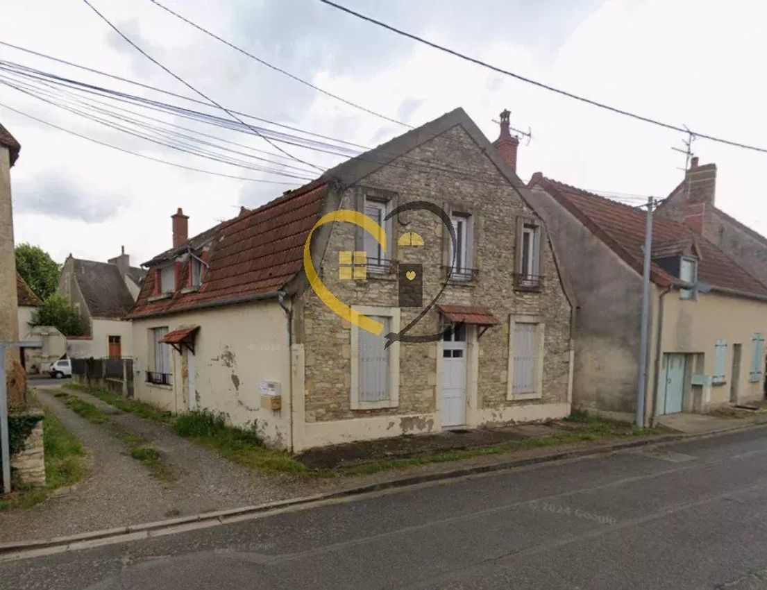 Image Façade à  maison de village de Saint-Pierre-le-Moûtier