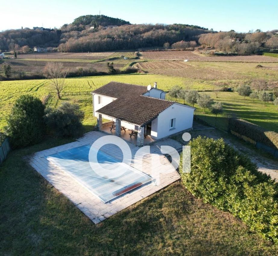 Image Piscine à  maison individuelle de Berrias-et-Casteljau