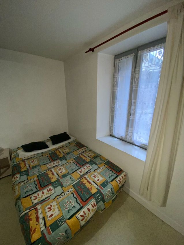 Image Chambre à appartement de Laval