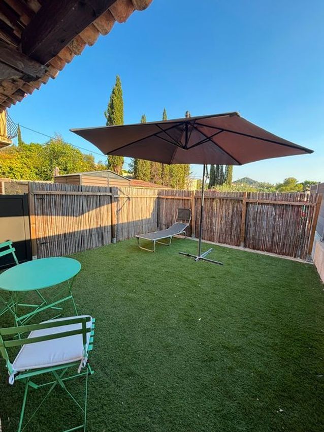 Image Terrasse à studio de Vidauban