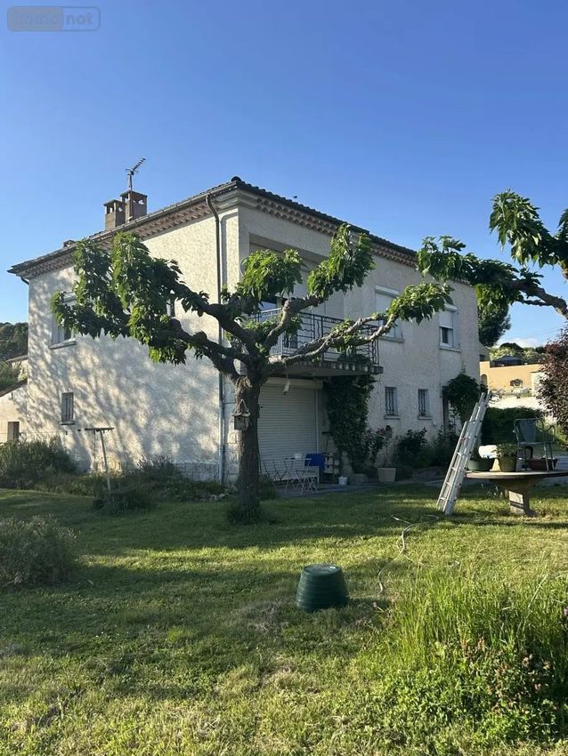 Image Façade à  maison individuelle de Saint-Maime