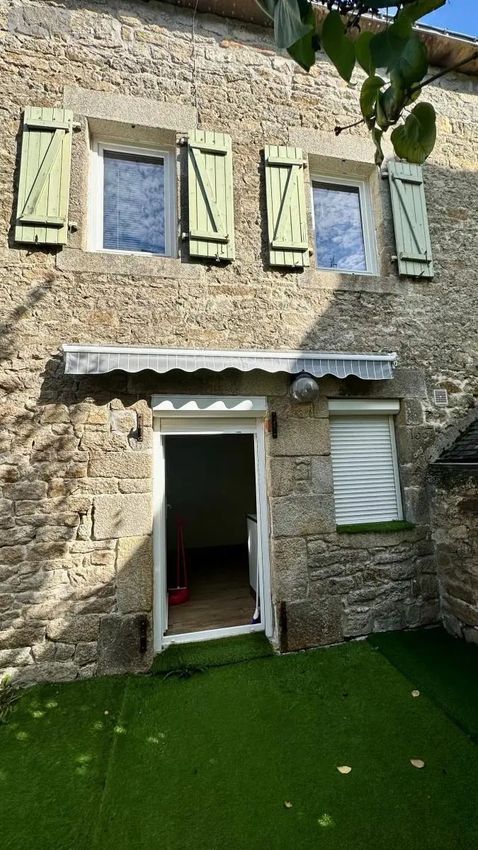 Image Façade à  maison individuelle de Meslan