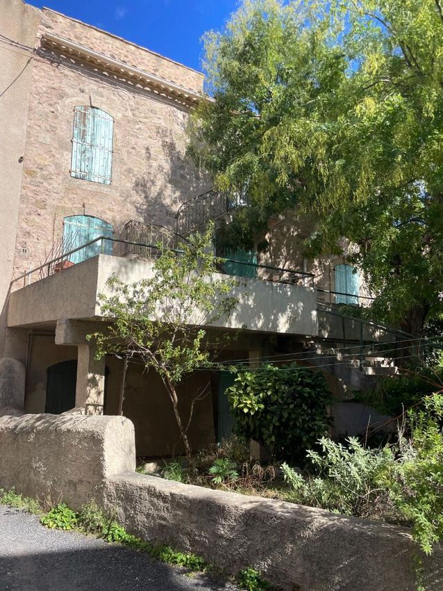 Image Façade à  maison mitoyenne de Pézenas