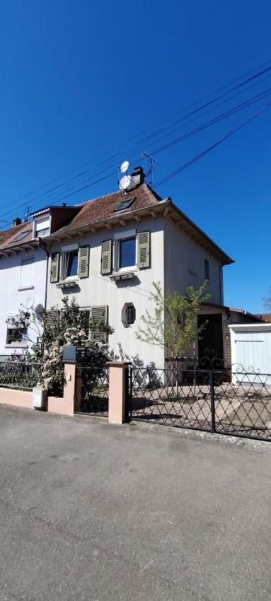 Image Façade à  maison mitoyenne de Strasbourg