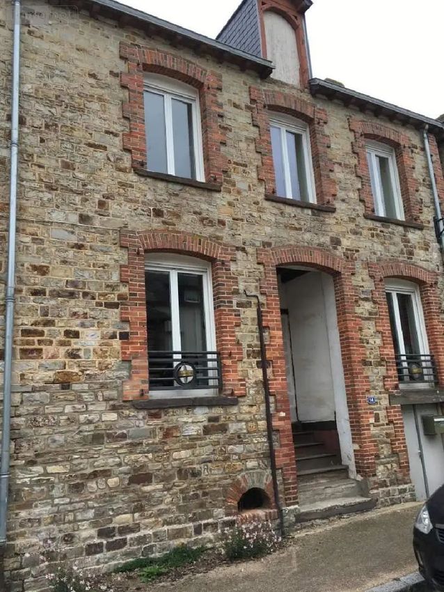 Image Vue à  maison individuelle de Thourie