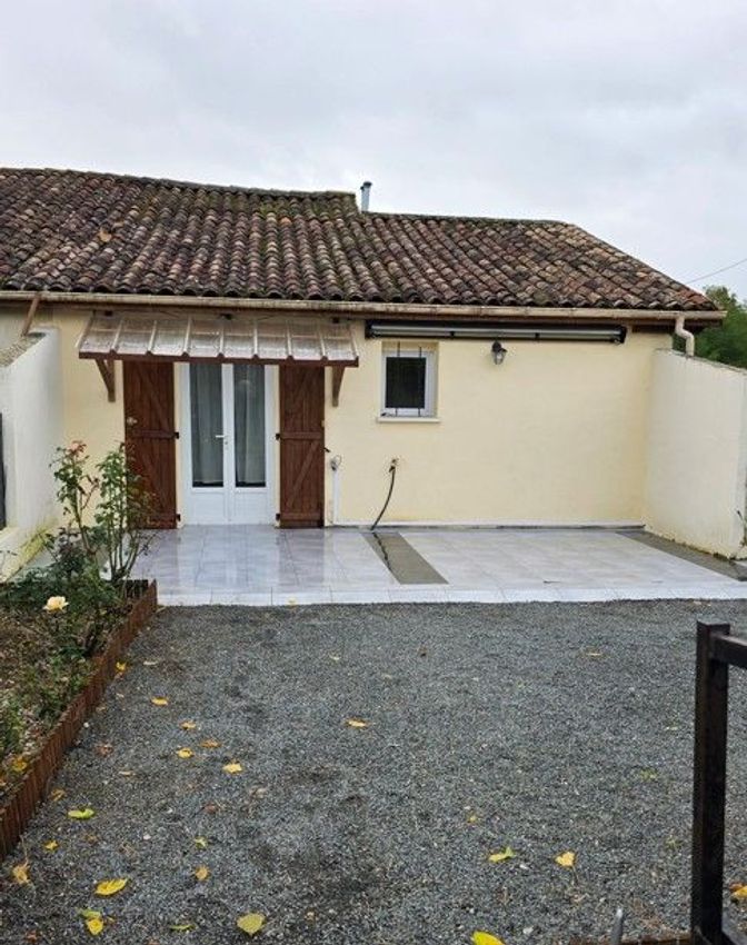 Image Façade à  maison individuelle de Noaillan