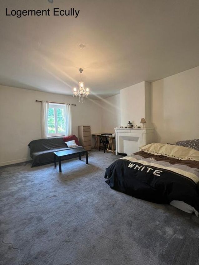 Image Chambre à studio de Écully