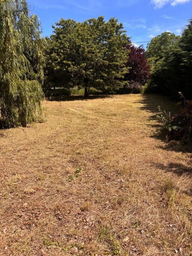 Image de terrain à Crouzilles