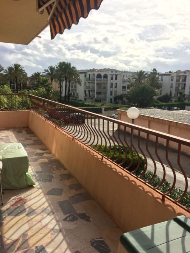 Image Terrasse à appartement de Sanary-sur-Mer