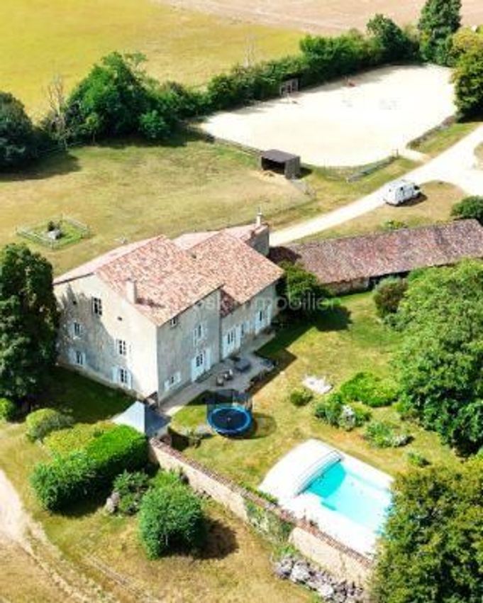 Image de  maison individuelle à Magné