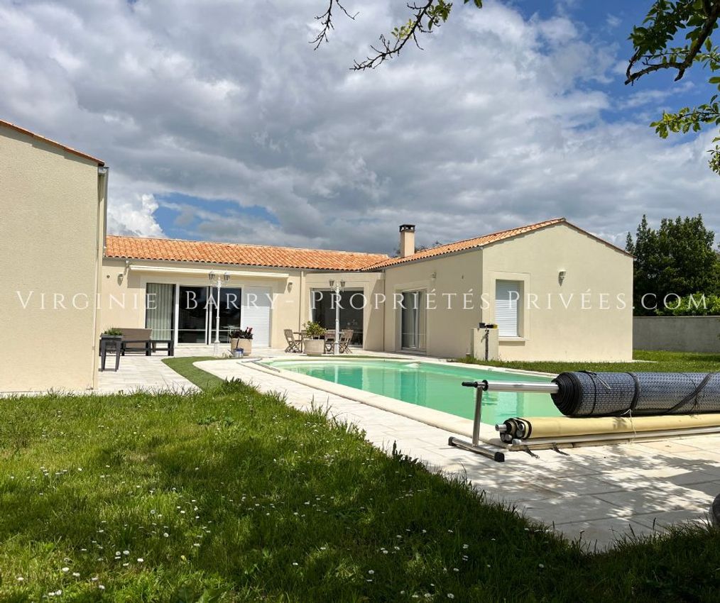 Image Façade à  maison individuelle de Échillais