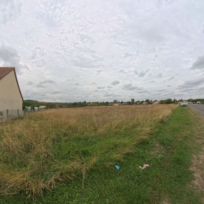 Image Vue à terrain de Antogny-le-Tillac