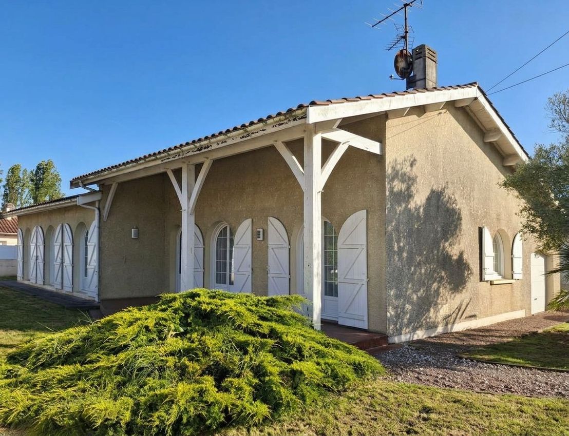 Image Façade à  maison individuelle de Ambès