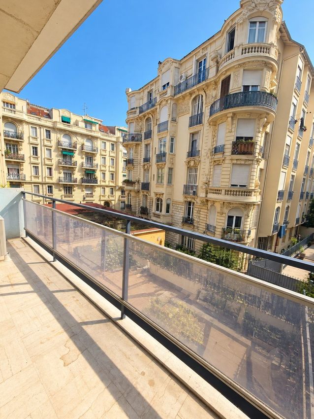 Image de appartement à 25 Rue Châteauneuf