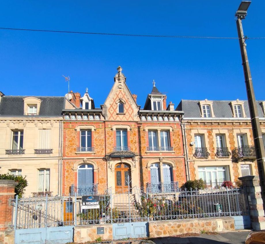 Image Vue à  propriété agricole de Château-Thierry