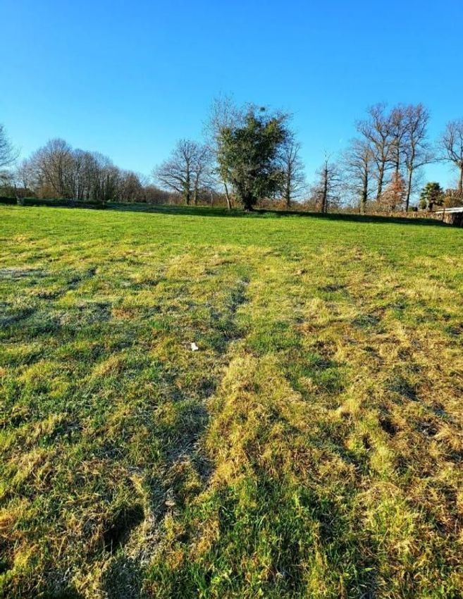 Image de terrain à Aixe-sur-Vienne