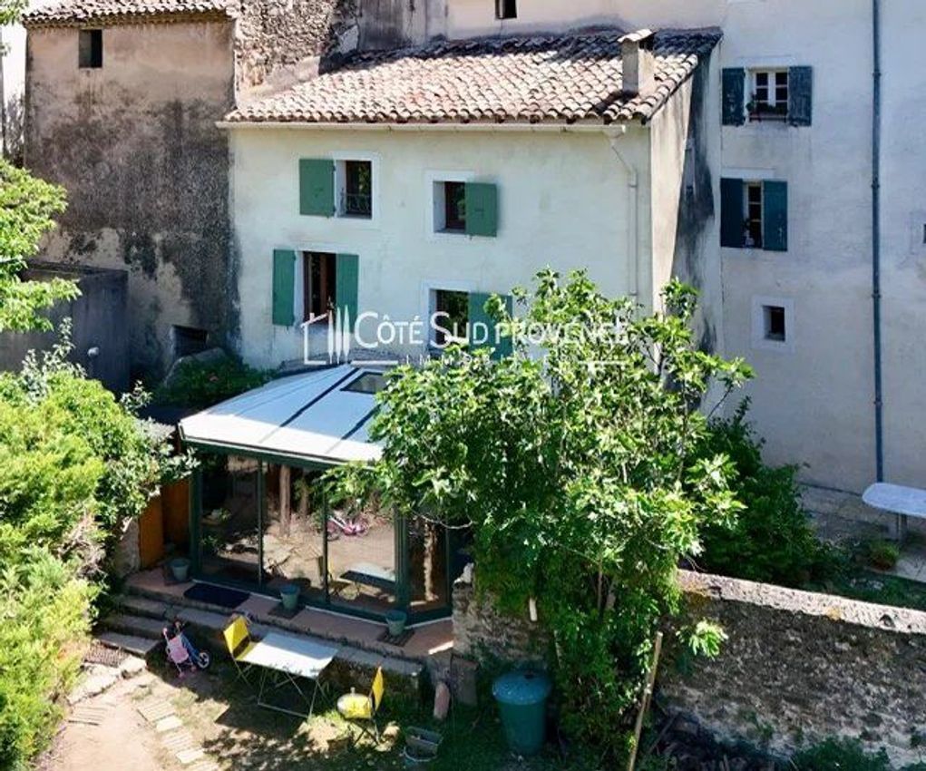 Image Façade à  maison de village de Malemort-du-Comtat