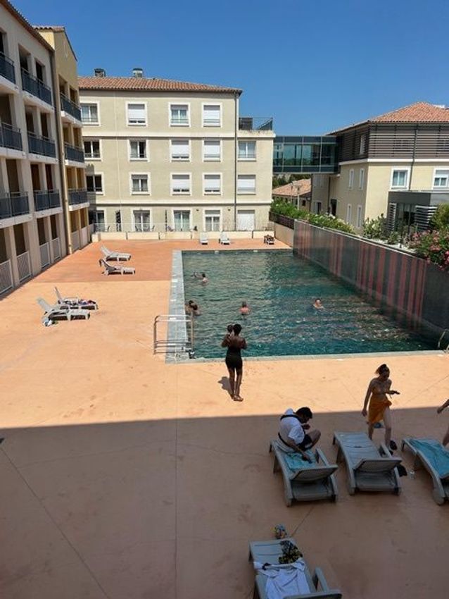 Image Piscine à appartement de Juvignac