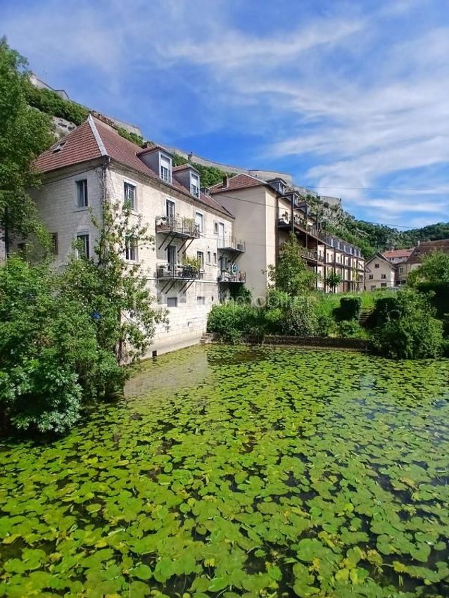 Image Façade à appartement de Besançon
