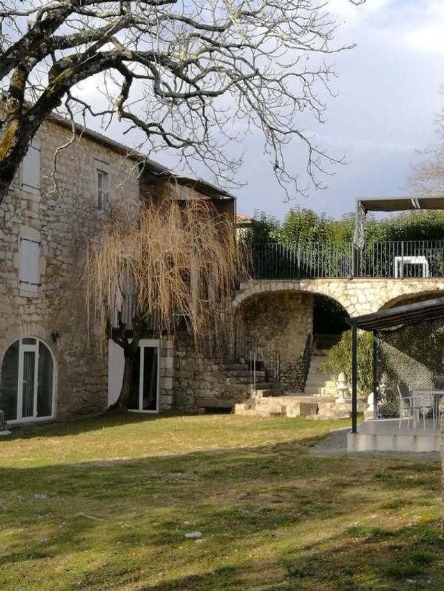 Image Façade à appartement de Berrias-et-Casteljau