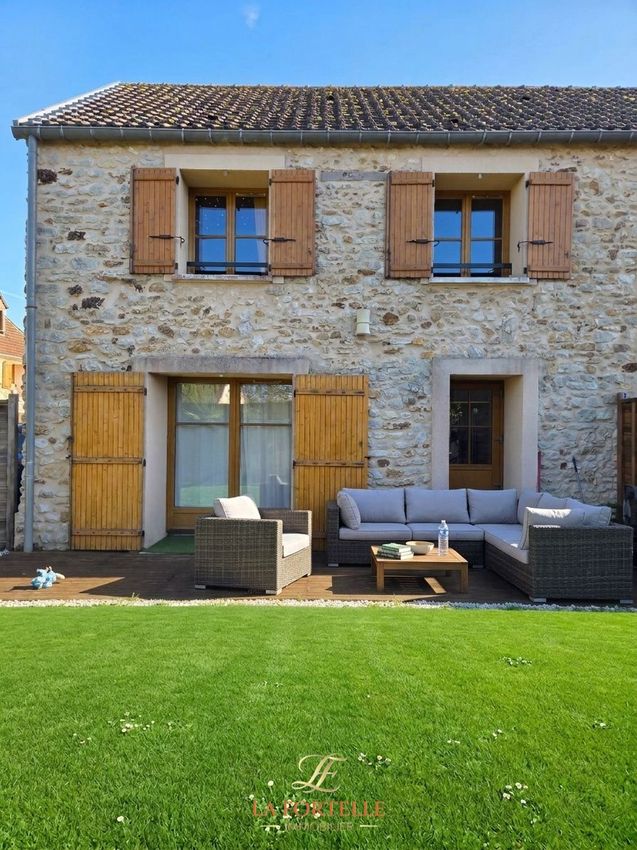 Image Façade à  maison individuelle de Longnes