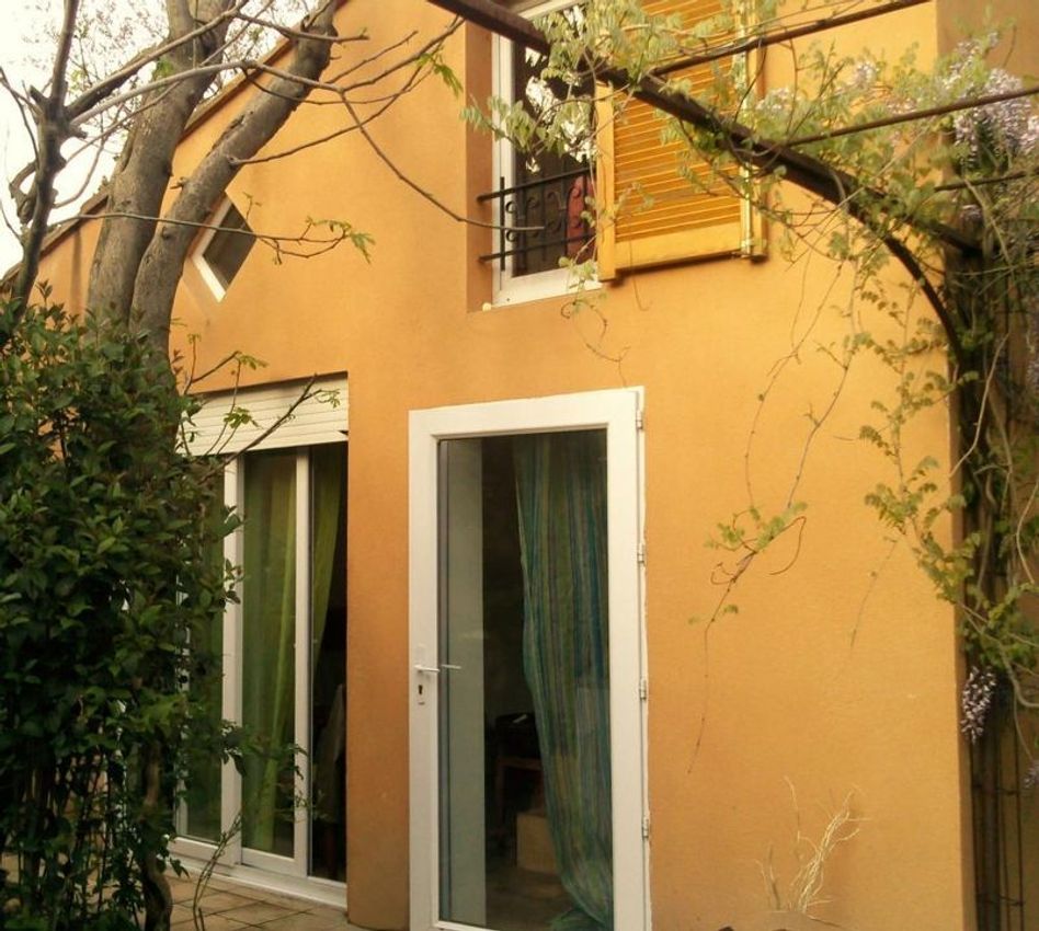 Image Façade à studio de Les Angles