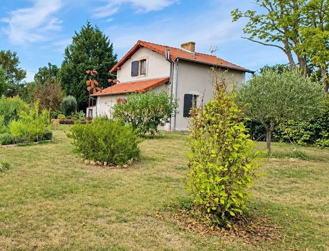 Image Façade à  maison individuelle de Audes