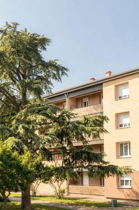 Image Façade à appartement de Saint-Paul-Trois-Châteaux