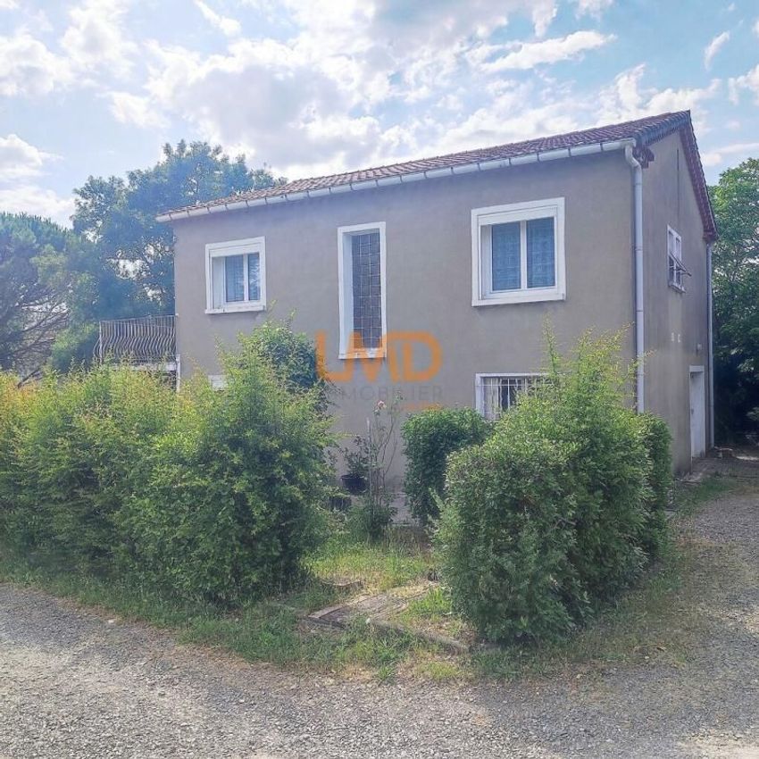 Image Façade à  maison individuelle de Saint-Privat-des-Vieux