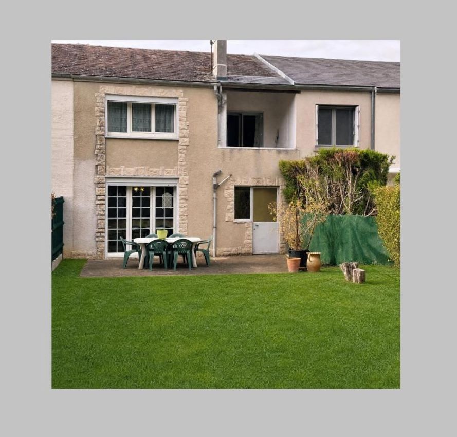 Image Façade à  maison individuelle de Saint-Pierre-lès-Nemours