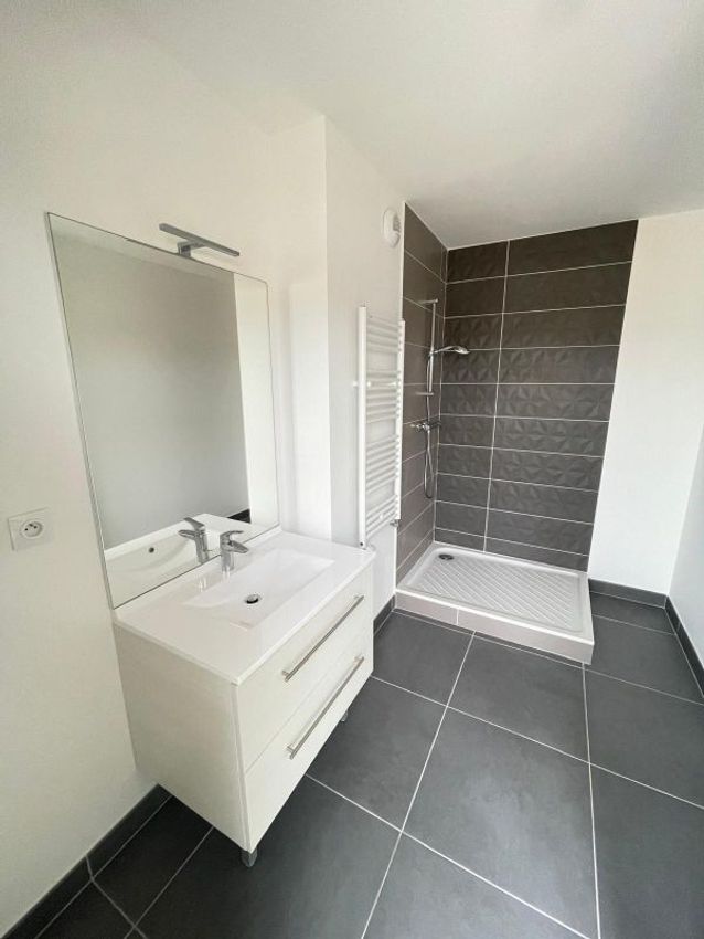 Image Salle de bains à appartement de Rueil-Malmaison