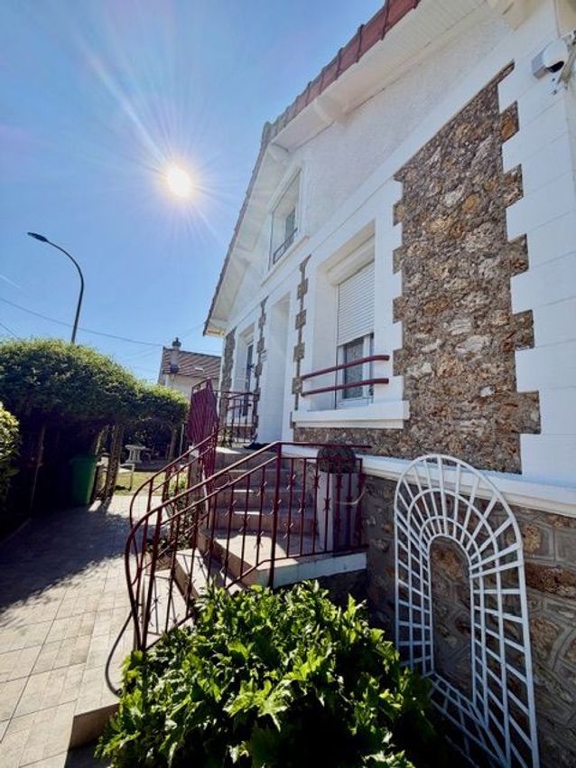 Image de  maison individuelle à Savigny-sur-Orge
