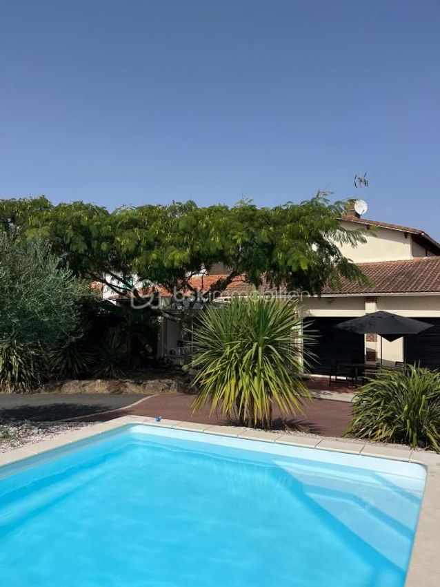 Image Piscine à  maison individuelle de Vertou