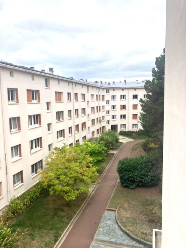 Image Vue à appartement de Suresnes