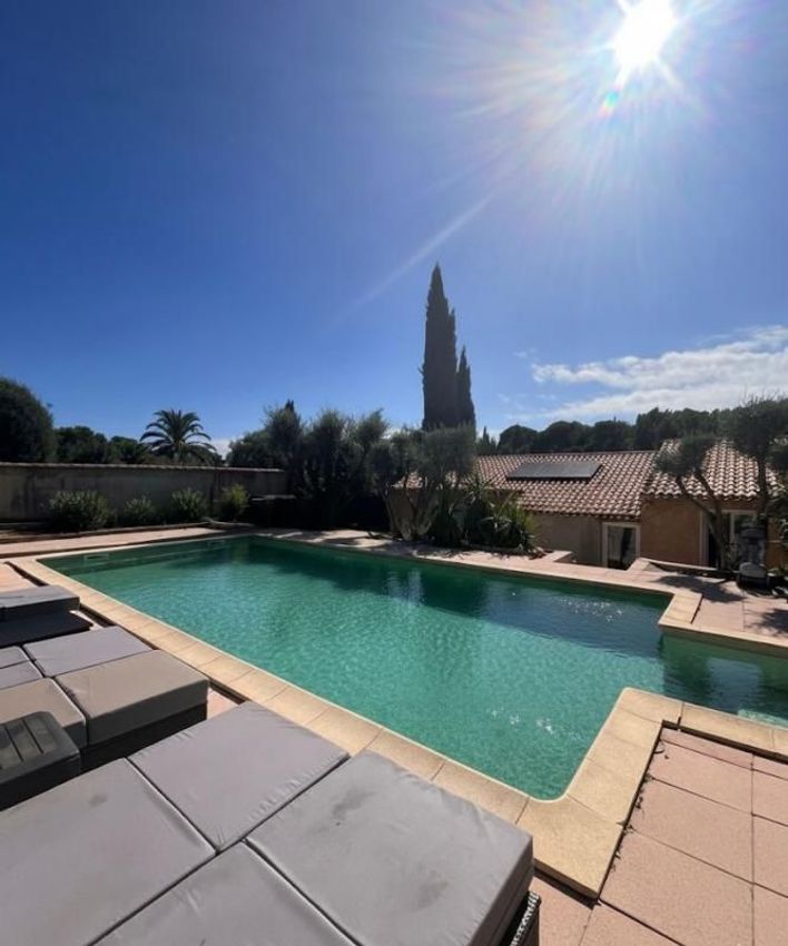 Image Piscine à  maison individuelle de Sanary-sur-Mer