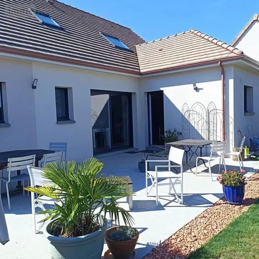 Image Façade à  maison individuelle de Trangé