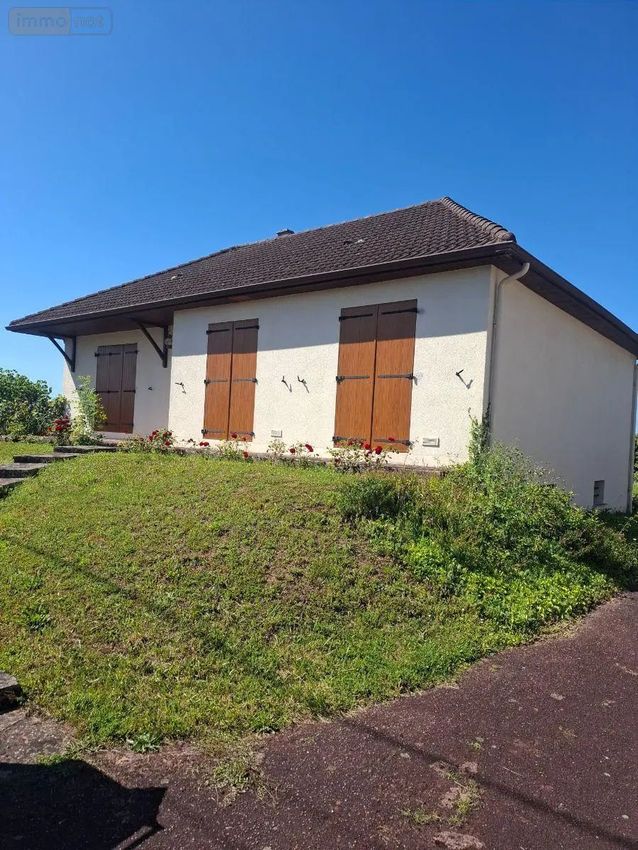 Image Façade à  maison individuelle de Fussy