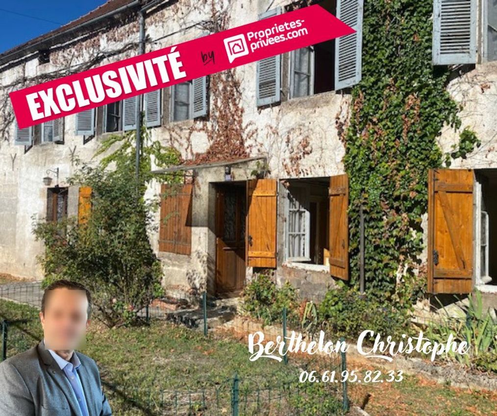 Image Façade à  maison mitoyenne de Montbard