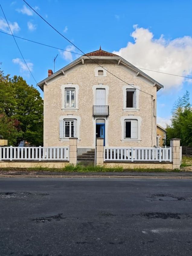 Image Façade à  maison individuelle de Saint-Astier
