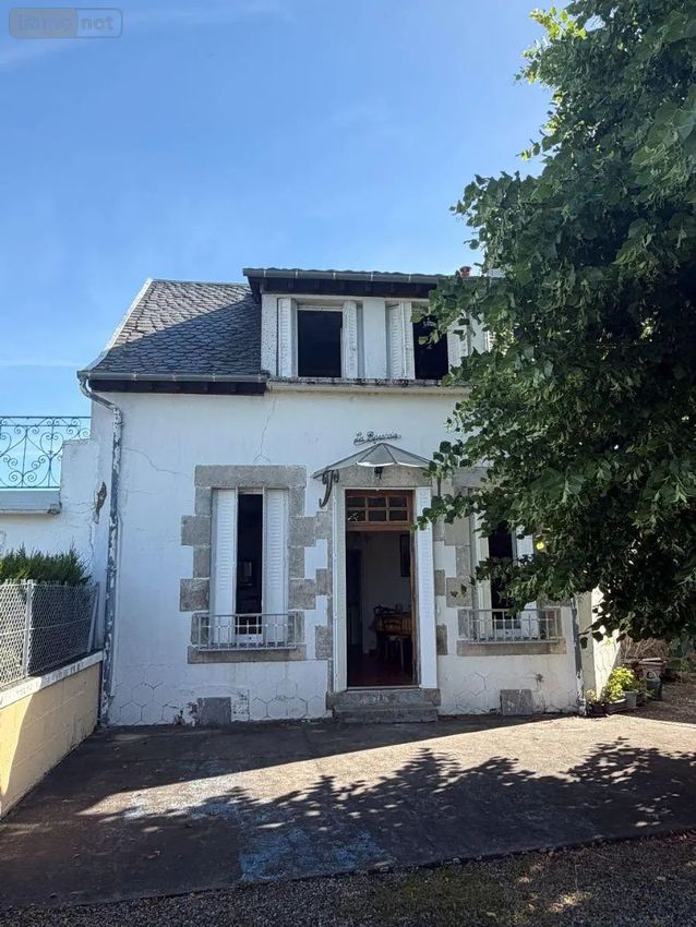 Image Façade à  maison individuelle de Chaussenac