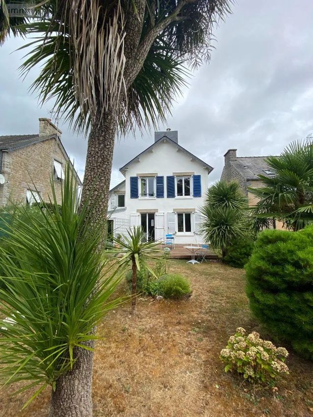 Image Façade à  maison individuelle de Dinan