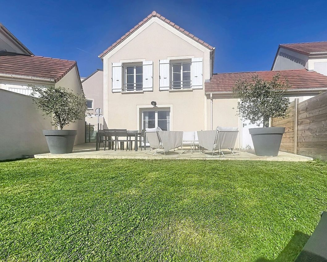 Image Façade à  maison individuelle de Thiverval-Grignon