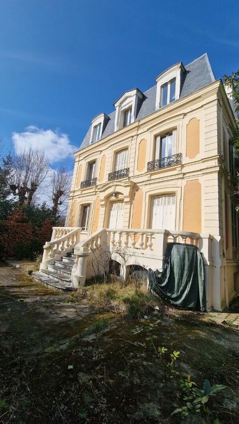 Image Vue à  manoir de Ville-d'Avray